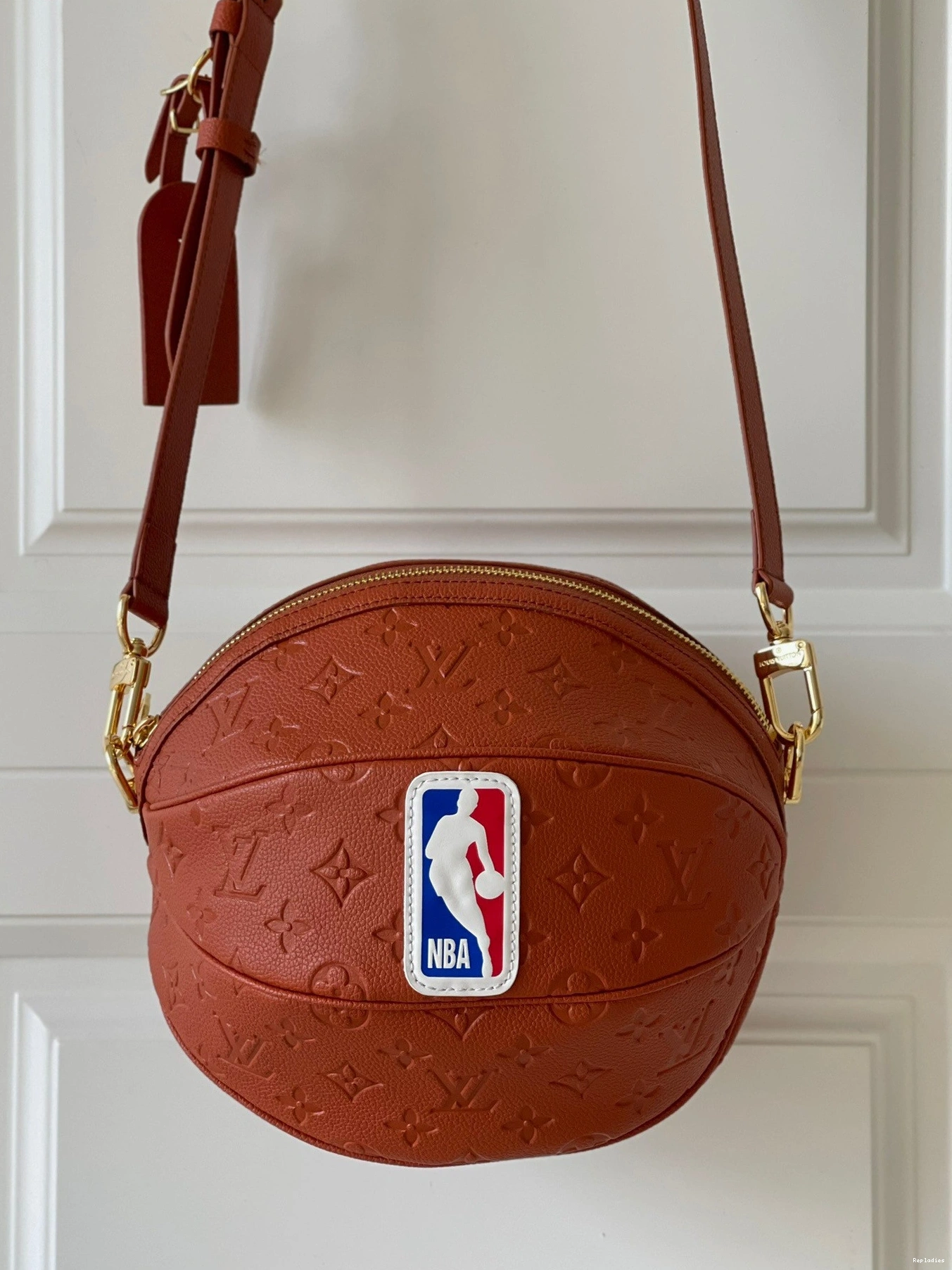 Cheap BALL IN LOUIS BASKET LVXNBA VUITTON 0802